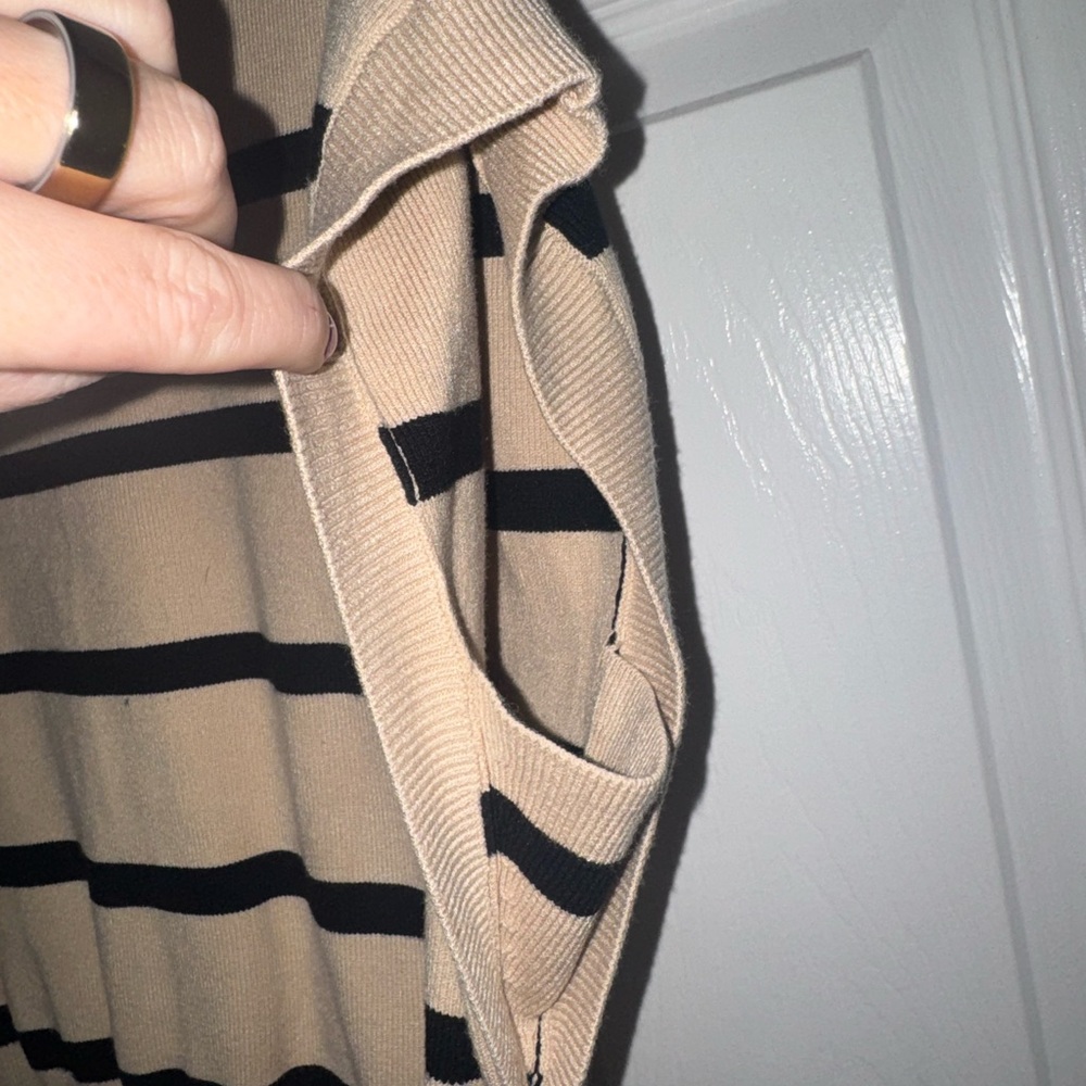 Evereve Striped Knit Cap Sleeve Sweater Top – Beige & Black – Size M - Picture 3 of 5
